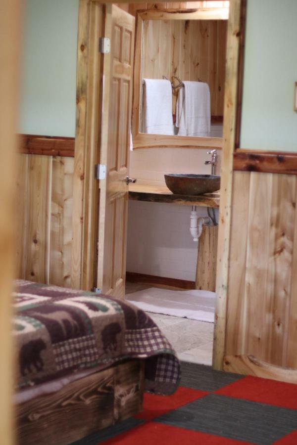 Halfway House Motel Elizabethtown Екстериор снимка
